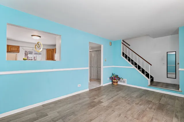 $214,900 | 1531 McKool Avenue, Streamwood, IL 60107