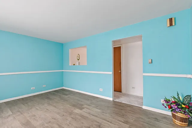 $214,900 | 1531 McKool Avenue, Streamwood, IL 60107