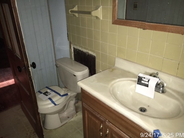 42 Sterns Terrace Springfield, MA 01105 - Photo 12 of 15 Gallery Image 12
