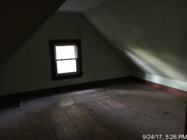 42 Sterns Terrace Springfield, MA 01105 - Photo 13 of 15 Gallery Image 13