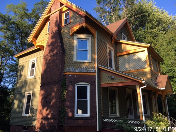 42 Sterns Terrace Springfield, MA 01105 - Photo 3 of 15 Gallery Image 3