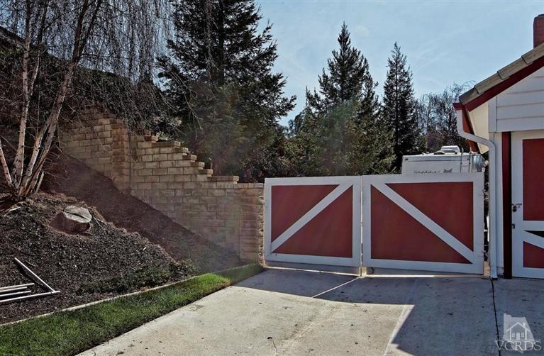1930 Rambling Road Simi Valley, CA 93065 - Photo 5 of 61 Additional Photo