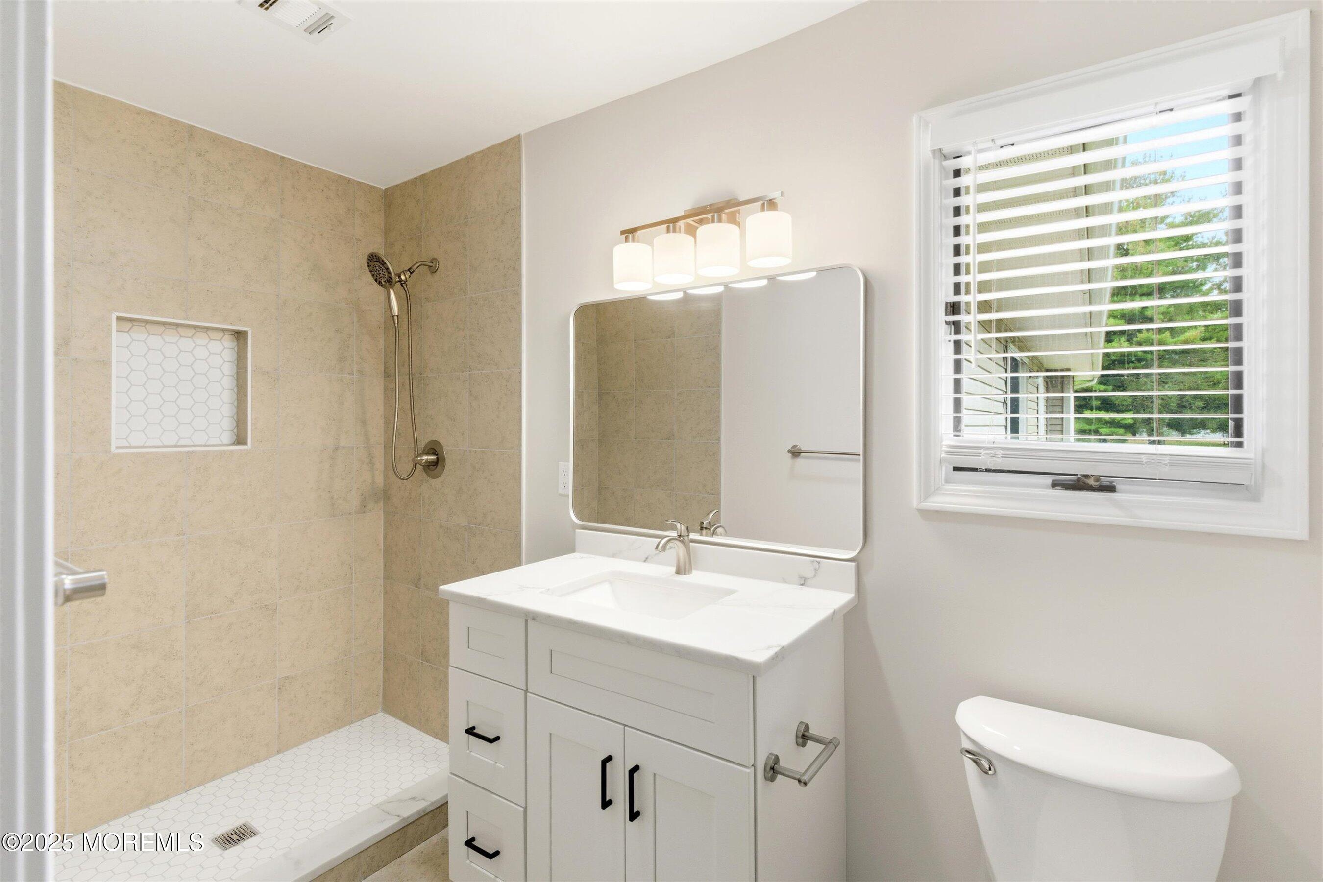 257 Alexander Avenue Howell, NJ 07731 - Photo 2 of 18 20-Bath 2