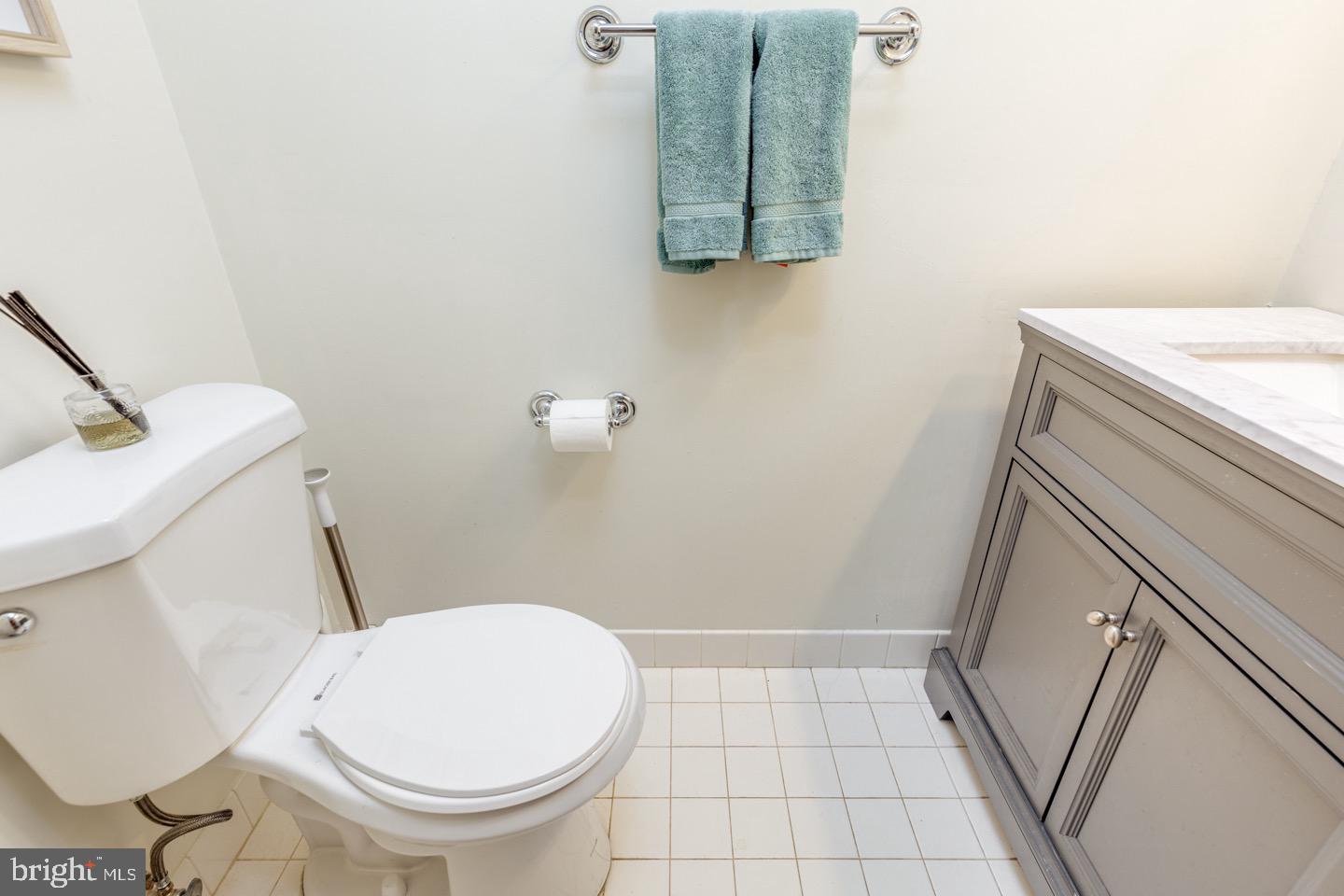 2001 Saxony Drive Mount Laurel, NJ 08054 - Photo 22 of 32