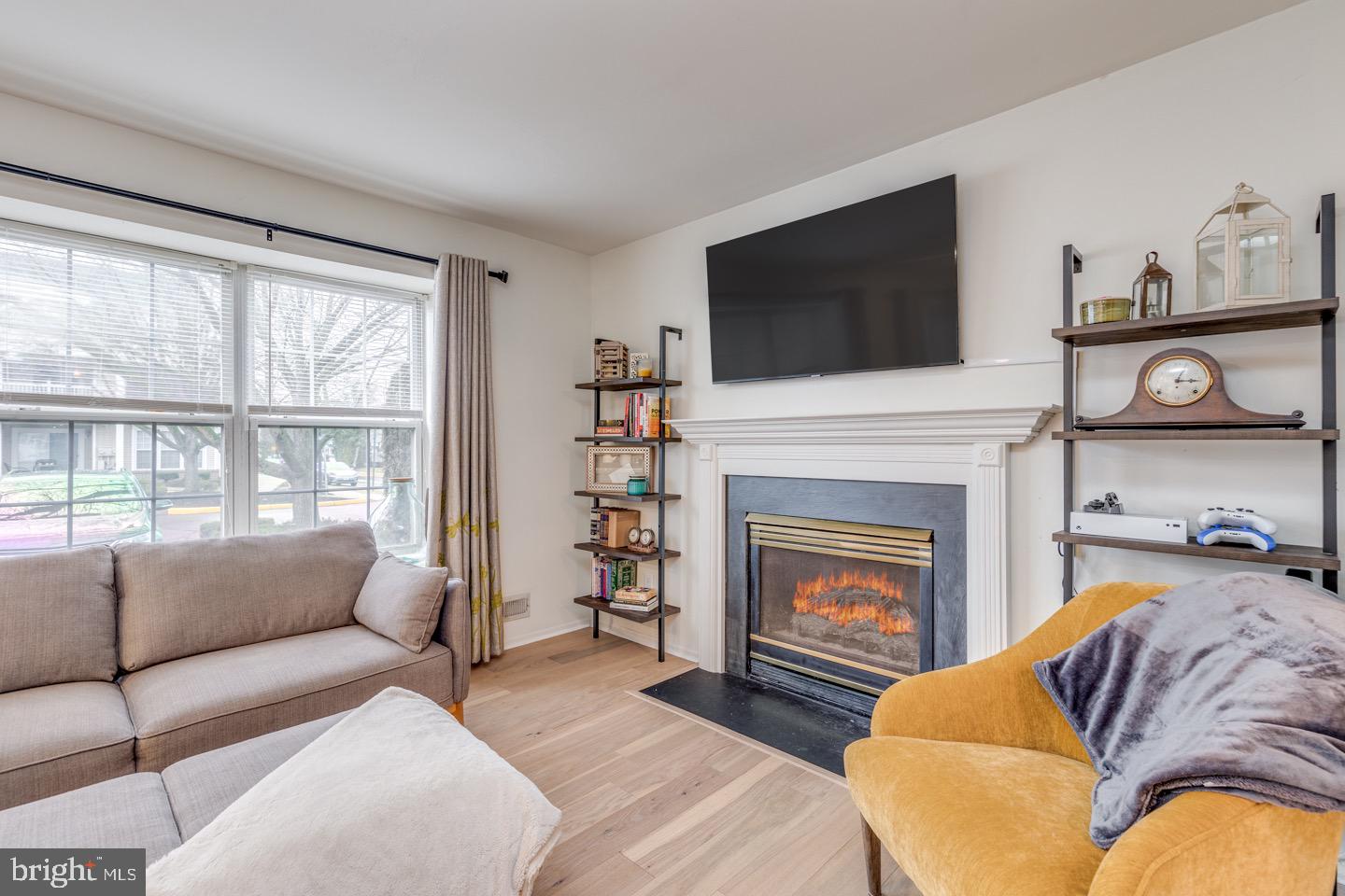 2001 Saxony Drive Mount Laurel, NJ 08054 - Photo 6 of 32