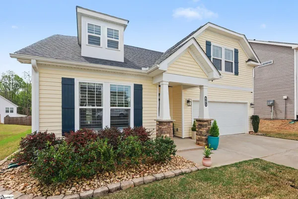 $398,900 | 605 Sunwater Drive, Duncan, SC 29334