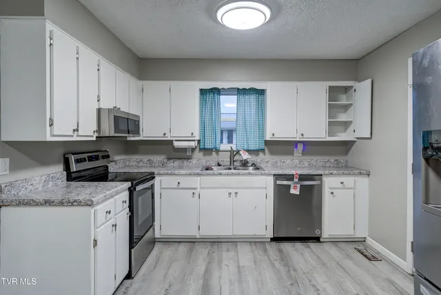 $274,000 | 965 Roaring Fork Road, Greeneville, TN 37745