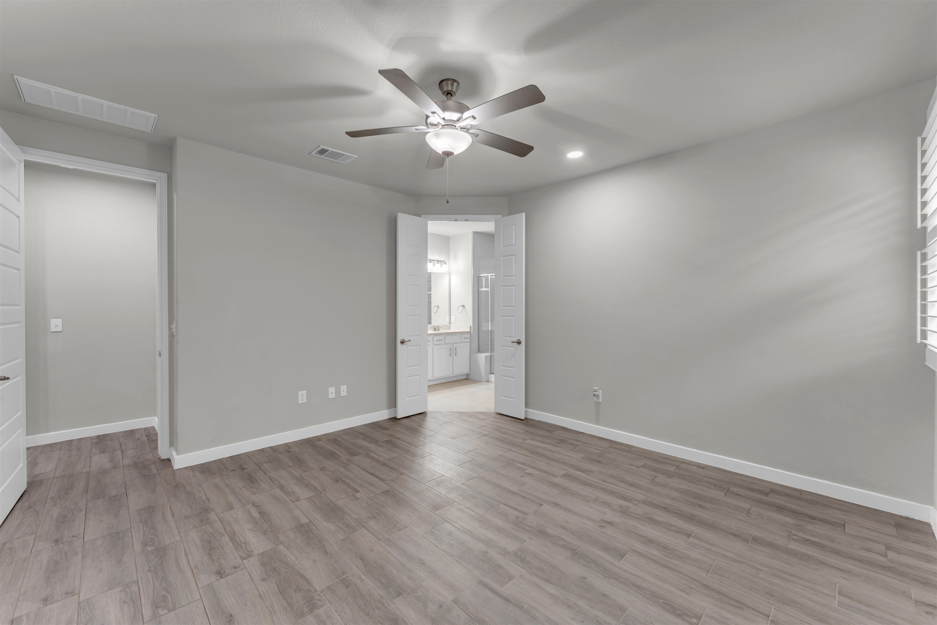 511 Taylor Drive Horseshoe Bay, TX 78657 - Photo 17 of 36
