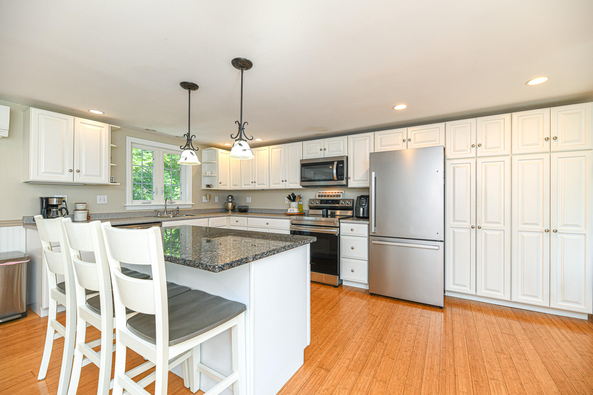 28 Pine Point Road Scarborough, ME 04074 - Photo 12 of 49 21140B4D-7811-4138-A2A4-B79C115FAD5C