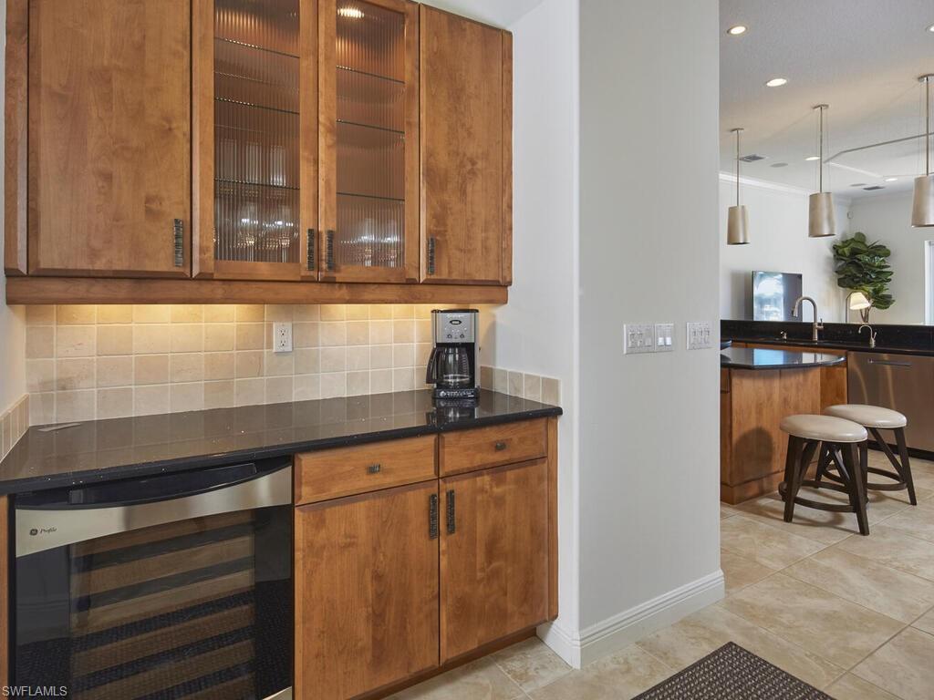 4419 Crayton Road Naples, FL 34103 - Photo 18 of 48