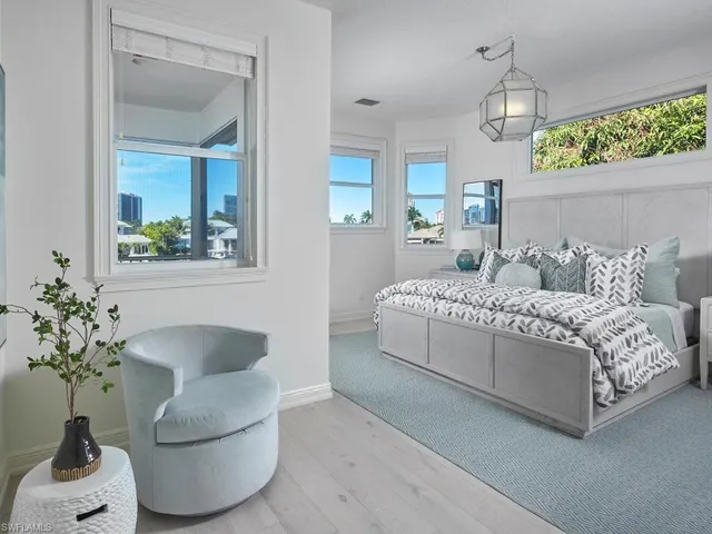 $7,895,000 | 4419 Crayton Road, Naples, FL 34103