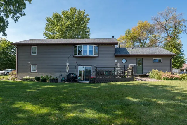 $349,900 | 507 6th Avenue Northeast, Mapleton, MN 56065