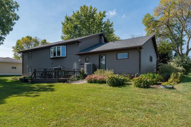 $349,900 | 507 6th Avenue Northeast, Mapleton, MN 56065