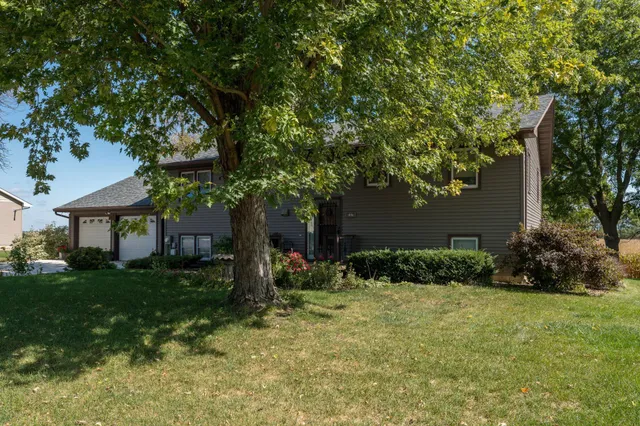 $349,900 | 507 6th Avenue Northeast, Mapleton, MN 56065