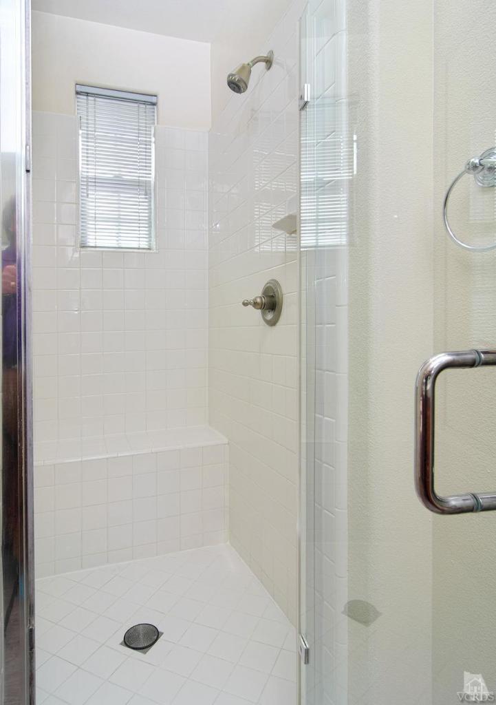 3522 Bridgehampton Way Camarillo, CA 93012 - Photo 25 of 52 a bathroom with a shower