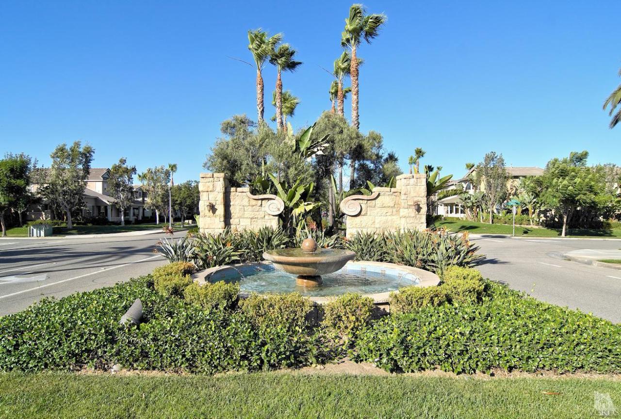 3522 Bridgehampton Way Camarillo, CA 93012 - Photo 38 of 52 a view of a garden