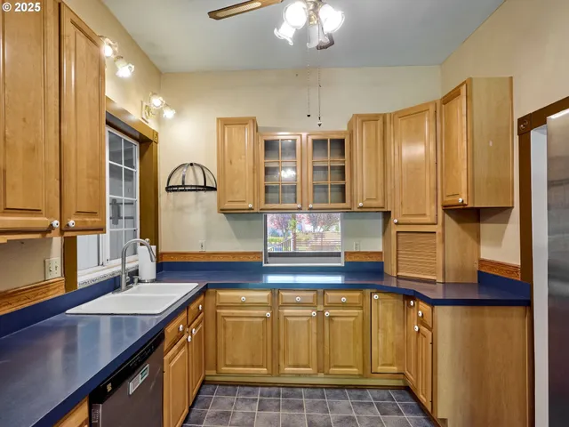 $625,000 | 795 Corby Street, Woodburn, OR 97071