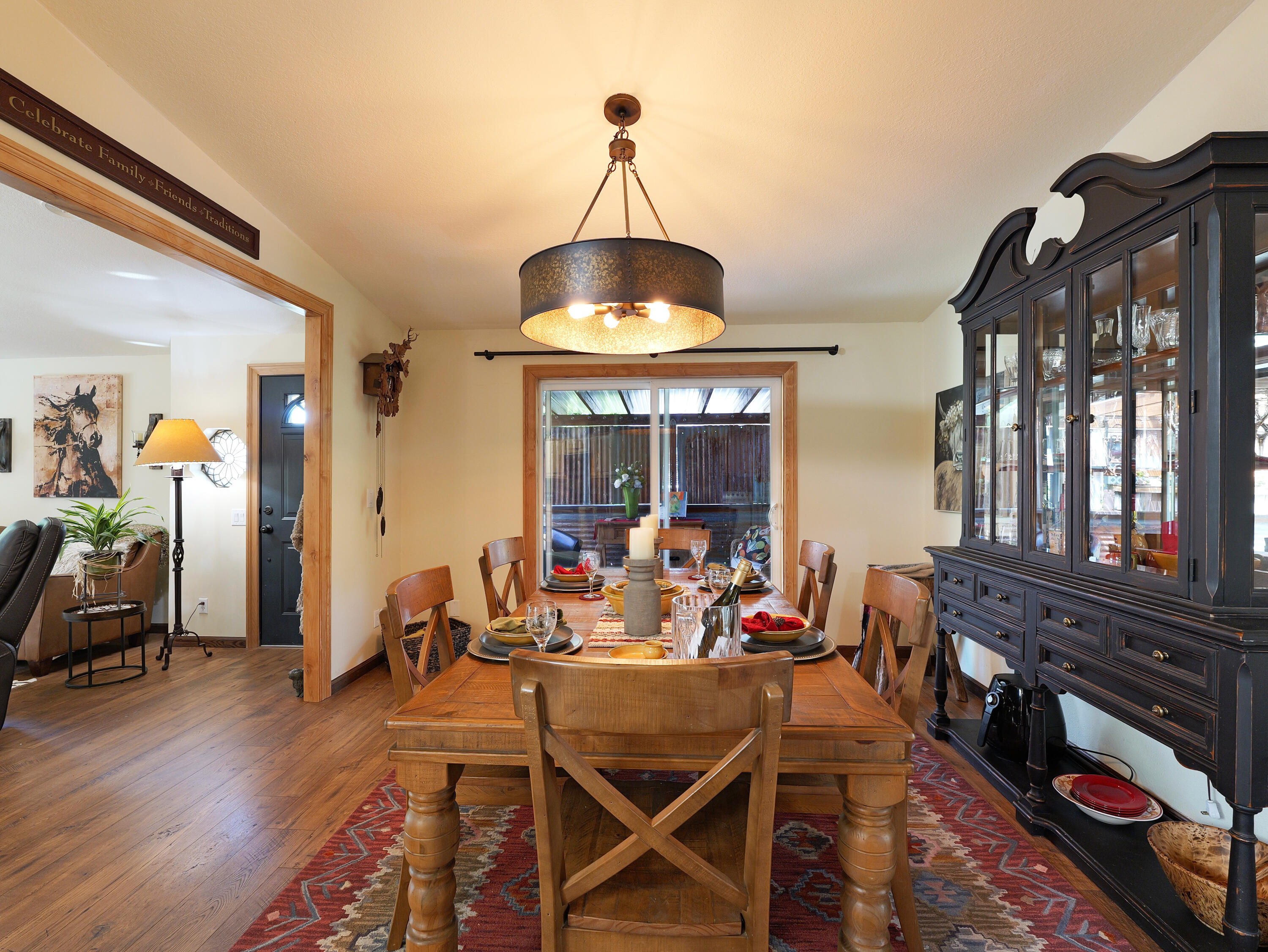 150 Castaline Place Shady Cove, OR 97539 - Photo 22 of 83 Dining Area