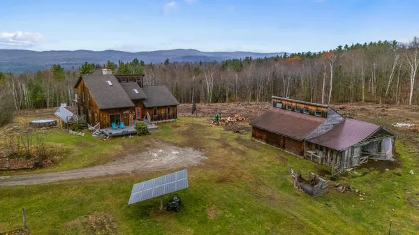$749,000 | 947 Foster Hill Road, Landaff, NH 03585
