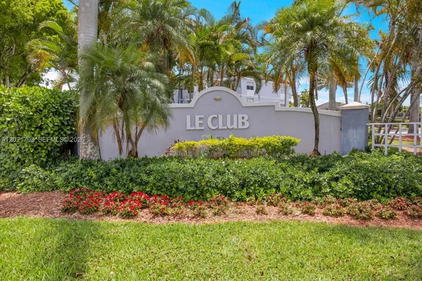 $260,000 | 8670 Southwest 212th Street, Unit 307, Cutler Bay, FL 33189