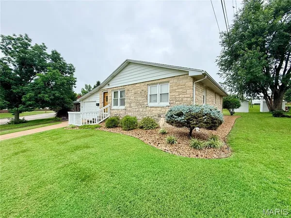 $185,000 | 413 Bredall Street, Perryville, MO 63775