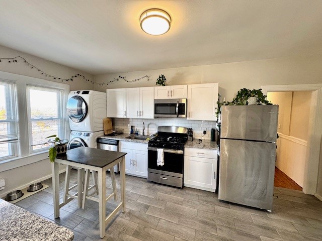 20 10th Street, Unit 3 Providence, RI 02906 - Photo 2 of 26