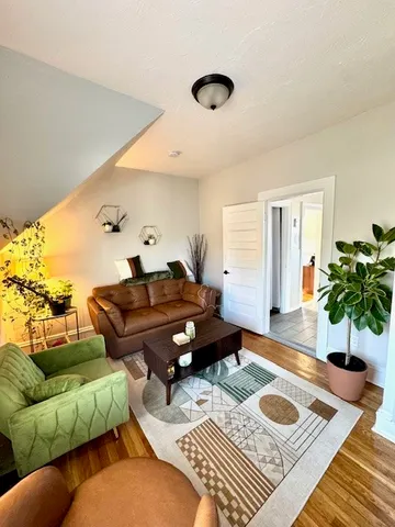 $2,400 | 20 10th Street, Unit 3, Providence, RI 02906