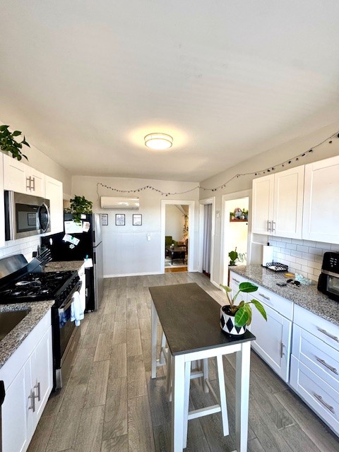 20 10th Street, Unit 3 Providence, RI 02906 - Photo 5 of 26