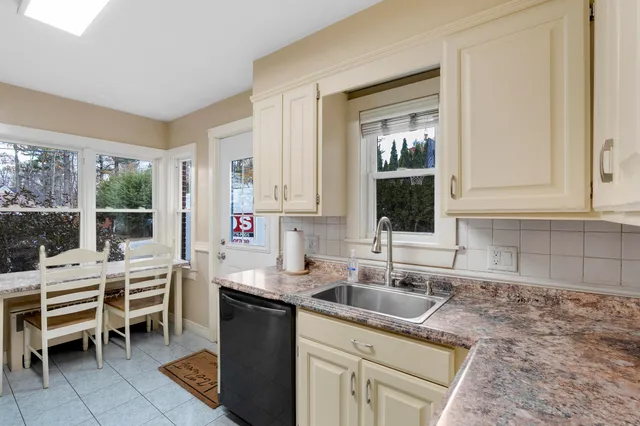 $319,000 | 13 Allen Avenue, Auburn, ME 04210