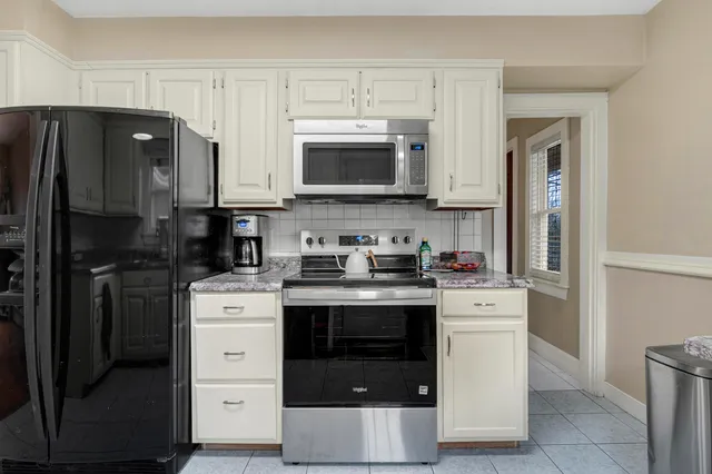 $319,000 | 13 Allen Avenue, Auburn, ME 04210