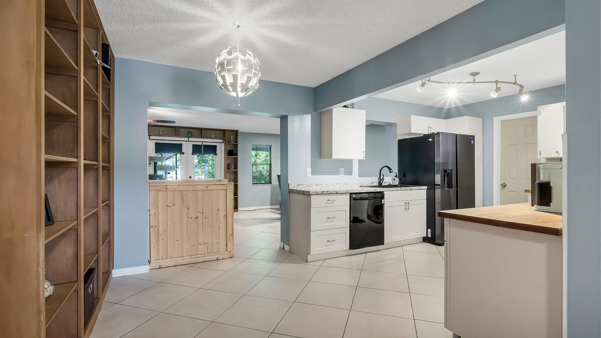 5298 2nd Road Lake Worth, FL 33467 - Photo 13 of 35 Kitchen