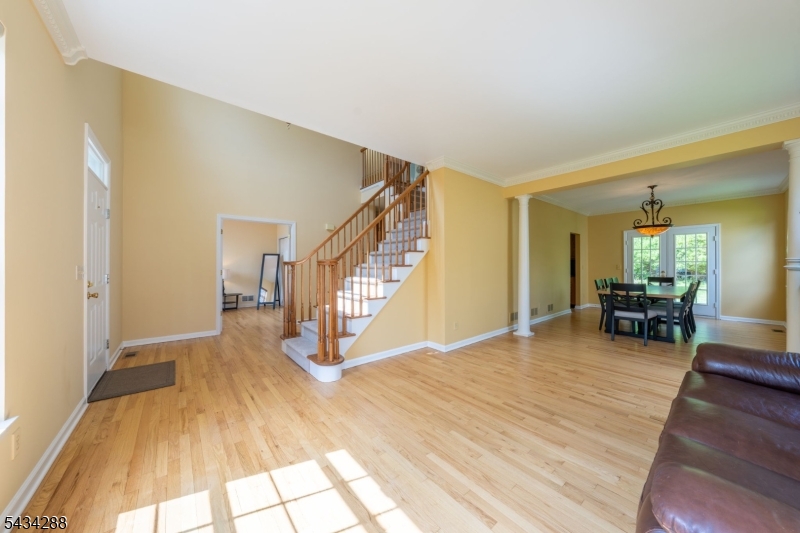 16 Landau Road Bernards, NJ 07920 - Photo 3 of 28