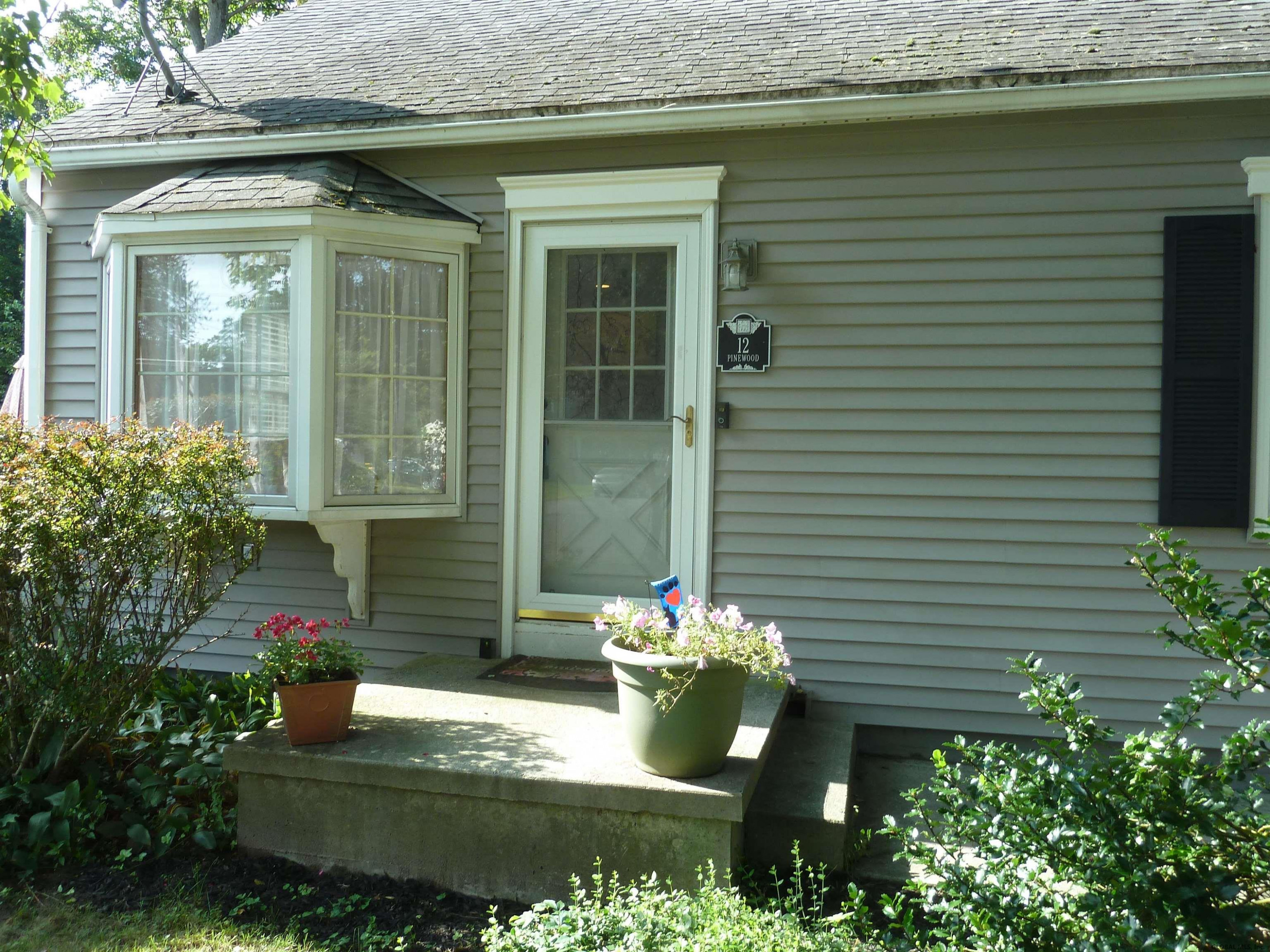 12 Pinewood Road Guilderland, NY 12084 - Photo 3 of 20 Photo 3
