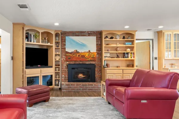 $914,500 | 4015 Bonanza Way, Loomis, CA 95650