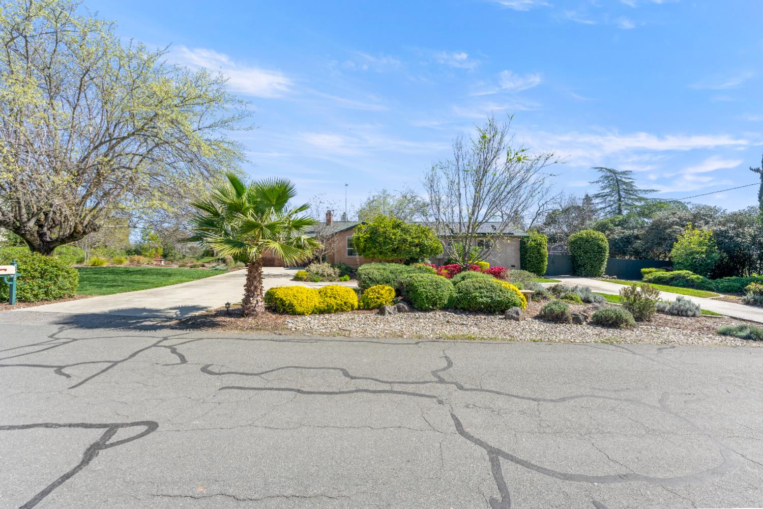 4015 Bonanza Way Loomis, CA 95650 - Photo 3 of 47