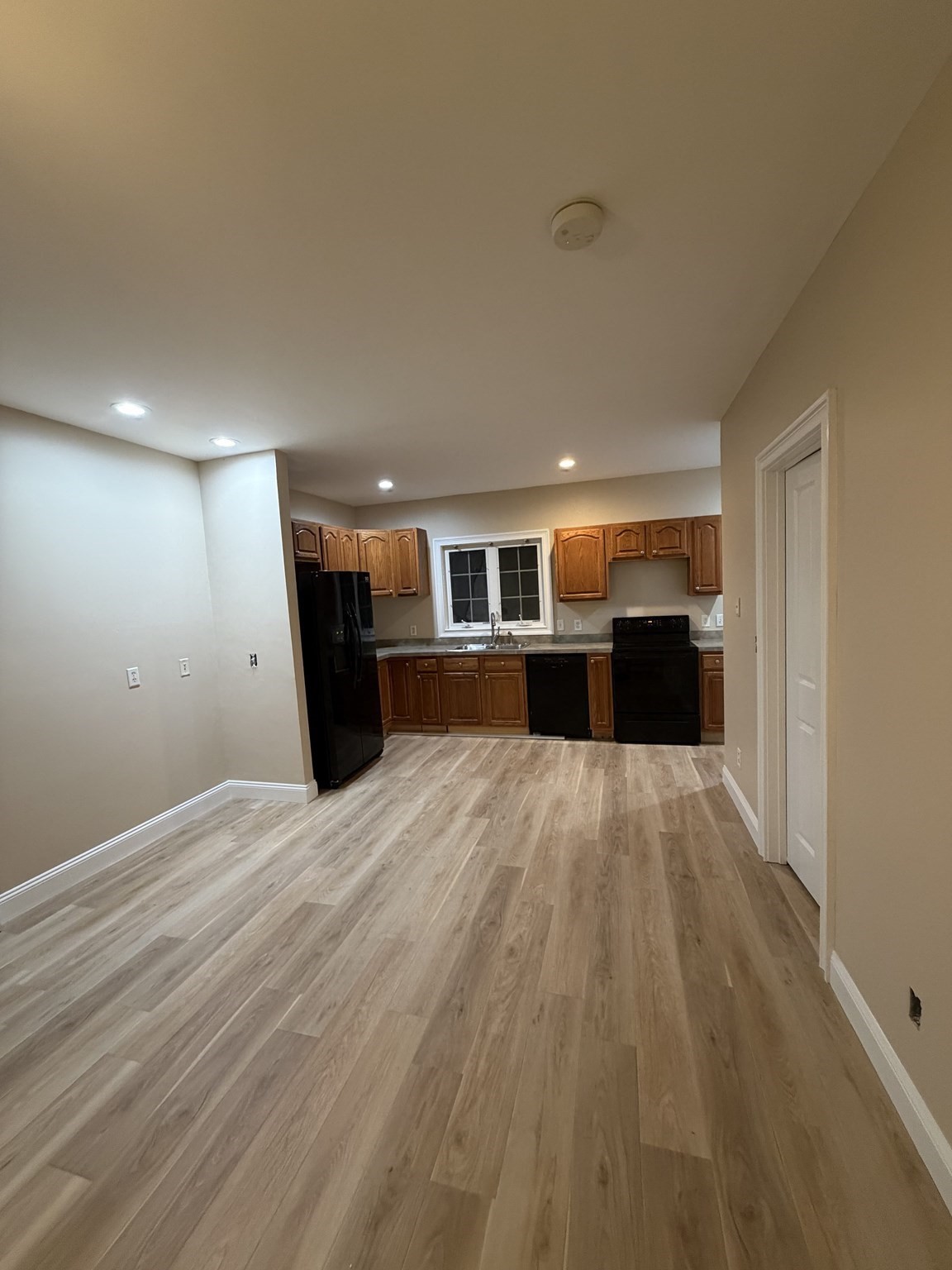 33 Brunelle Drive, Unit 2 Rutland, MA 01543 - Photo 6 of 12 Gallery Image 6