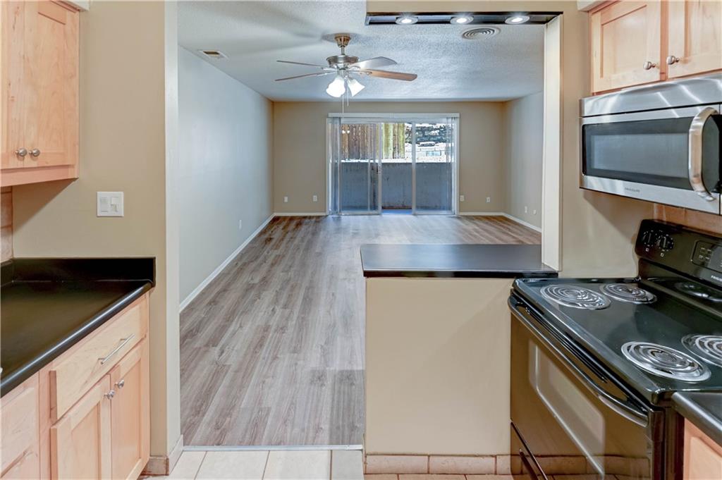 4157 Roanoke Road, Unit 2 Kansas City, MO 64111 - Photo 14 of 33