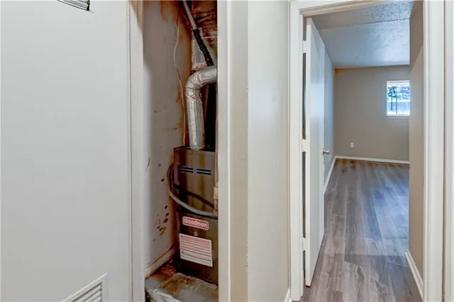 $109,900 | 4157 Roanoke Road, Unit 2, Kansas City, MO 64111