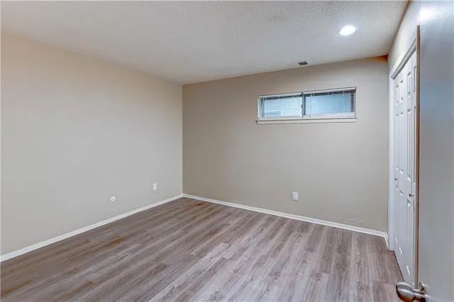 $109,900 | 4157 Roanoke Road, Unit 2, Kansas City, MO 64111