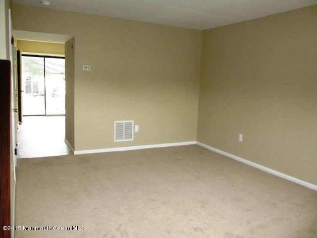 1150 Sawmill Road, Unit 124 Brick, NJ 08724 - Photo 4 of 10 dining room