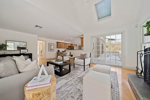 $1,950,000 | 197 Wood Street, Lexington, MA 02421