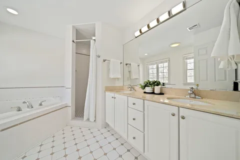 $1,950,000 | 197 Wood Street, Lexington, MA 02421