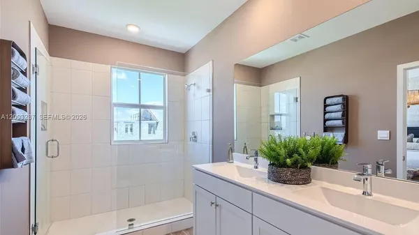 $4,200 | 135 Southwest 171st Avenue, Pembroke Pines, FL 33027