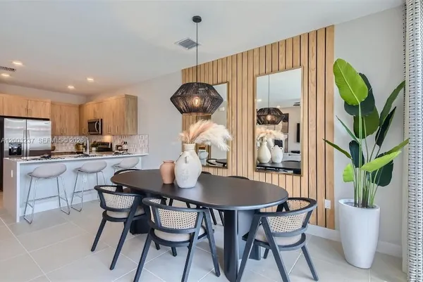 $4,200 | 135 Southwest 171st Avenue, Pembroke Pines, FL 33027