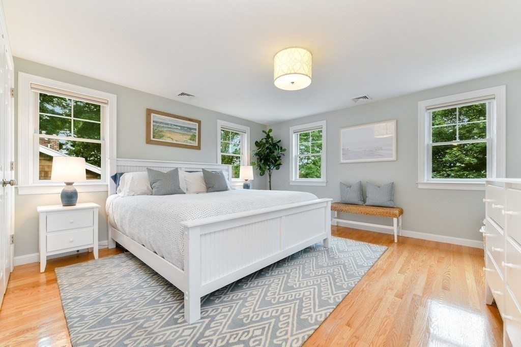 22 Kimball Beach Road Hingham, MA 02043 - Photo 11 of 33