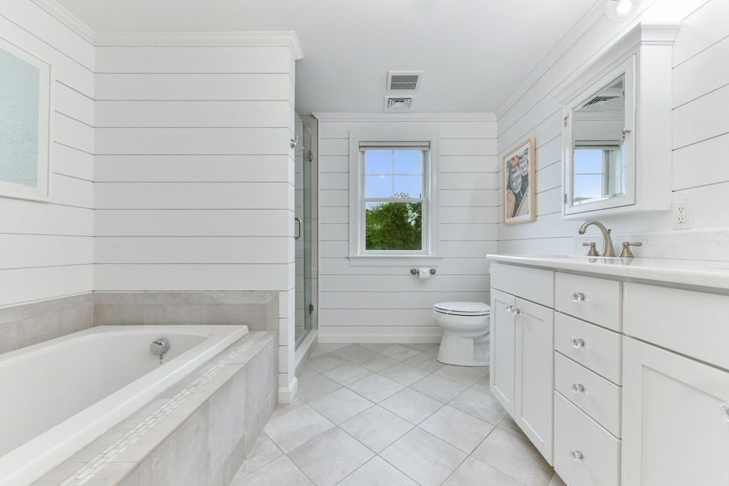 22 Kimball Beach Road Hingham, MA 02043 - Photo 13 of 33