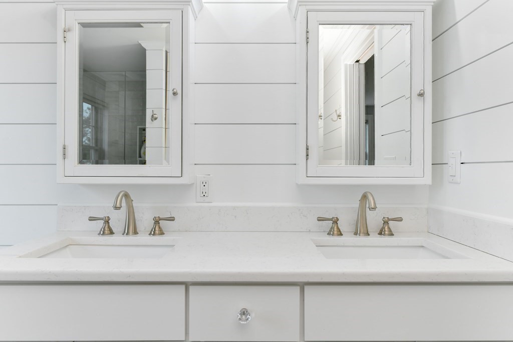 22 Kimball Beach Road Hingham, MA 02043 - Photo 15 of 33