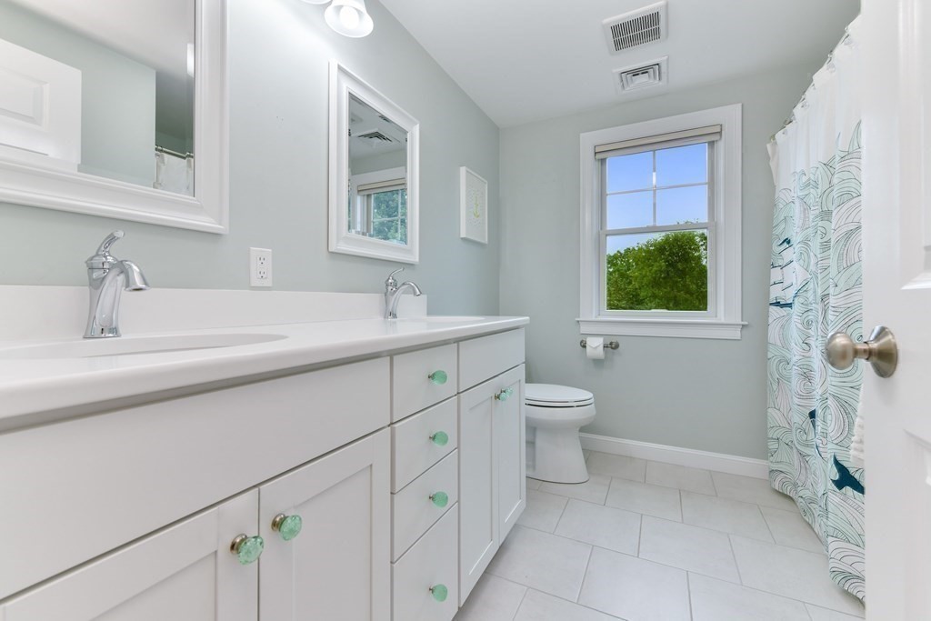 22 Kimball Beach Road Hingham, MA 02043 - Photo 19 of 33