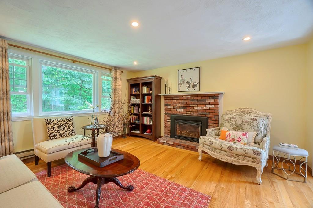 116 Scribner Road Tyngsborough, MA 01879 - Photo 3 of 32