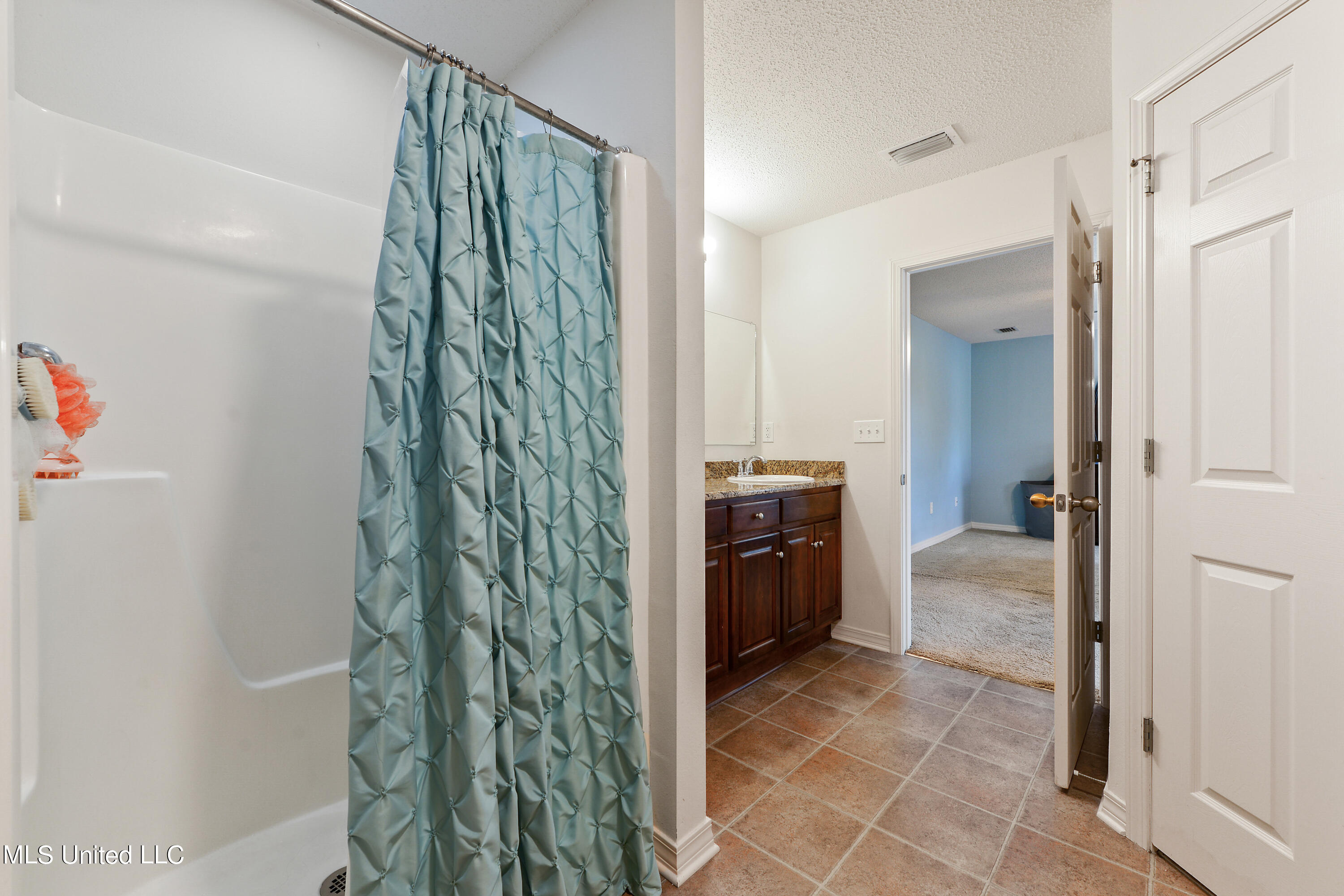16519 Lily Orchard Road Moss Point, MS 39562 - Photo 13 of 29 AEC1132F-9CAC-4647-8B51-487D8CC55923